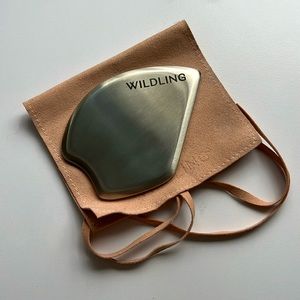 Wildling Stainless steel Gua sha tool empress massage facial pouch platinum